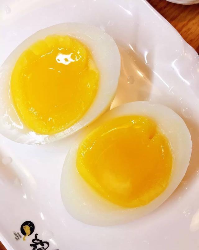 30年资历老师傅带来正宗卤鹅饭，长春这家店一口卤香，唇齿难忘