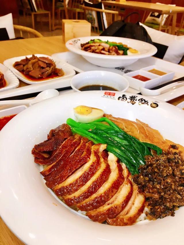 30年资历老师傅带来正宗卤鹅饭，长春这家店一口卤香，唇齿难忘