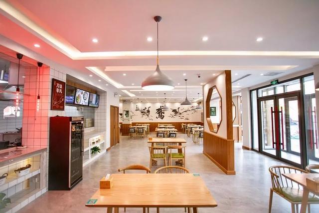 30年资历老师傅带来正宗卤鹅饭，长春这家店一口卤香，唇齿难忘