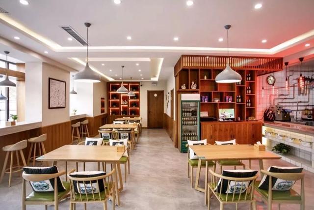 30年资历老师傅带来正宗卤鹅饭，长春这家店一口卤香，唇齿难忘