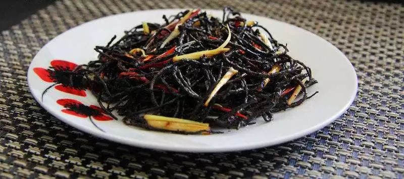 吃了糕点后胃痛很_蛋糕吃完胃疼_吃切糕胃疼