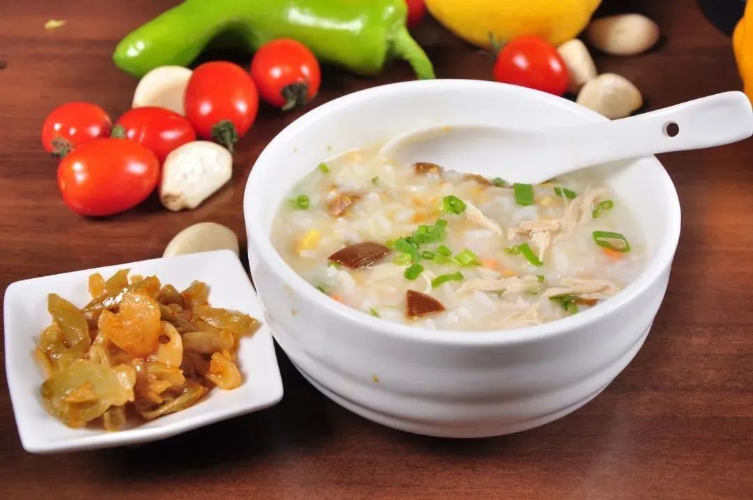 吃了个蛋糕吃的胃疼吃什么药_吃了糕点后胃痛很_吃完糕点胃不舒服
