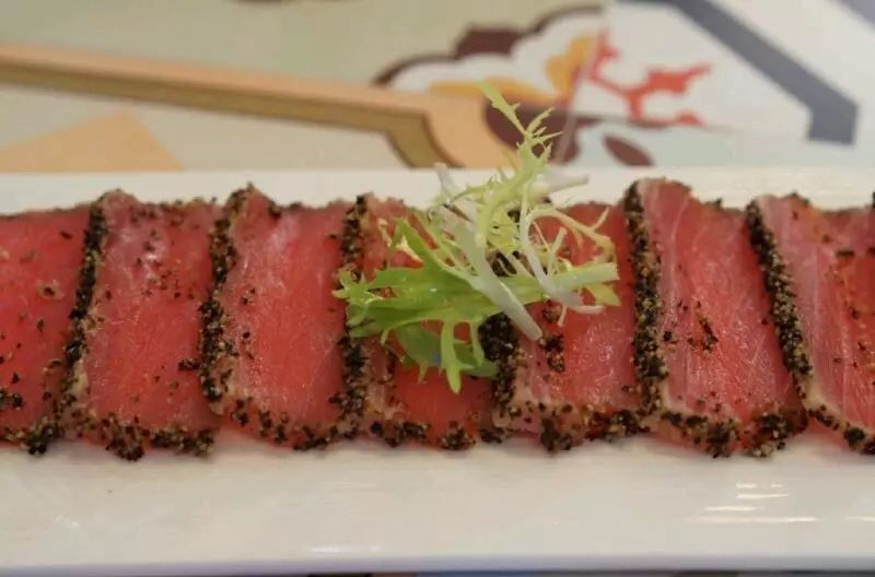 经典复古西餐厅装修_复古装修风格饭店_复古风餐厅装修