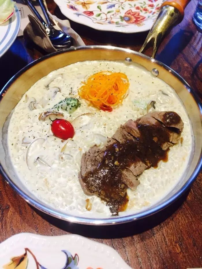 复古风餐厅装修_经典复古西餐厅装修_复古装修风格饭店