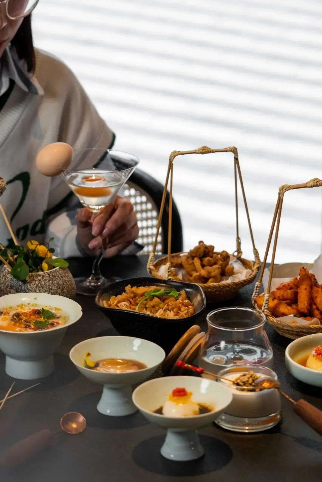 茶餐厅可以坐多久_茶餐厅应该怎么布置_一茶一坐茶餐厅