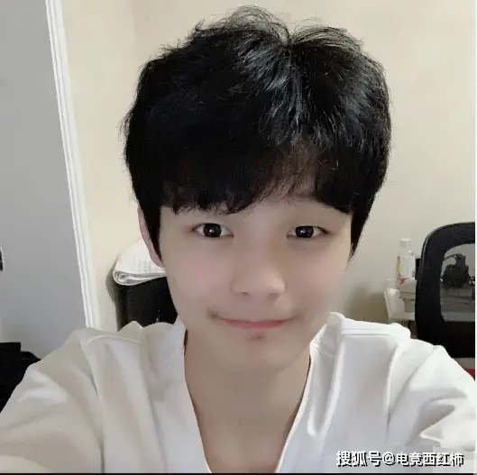 企鹅电竞小浪浪直播间_企鹅小浪浪的直播间_企鹅电竞el小浪浪直播间